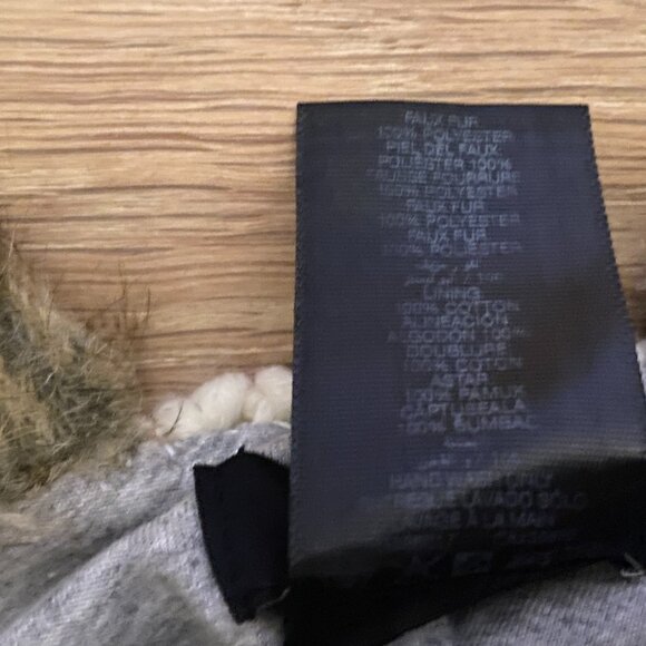 Bebe Cream Knit and Fleece Trapper Hat.  Faux Fur and Tassels. - Picture 7 of 7